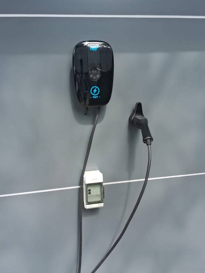 hotels EV charging stations